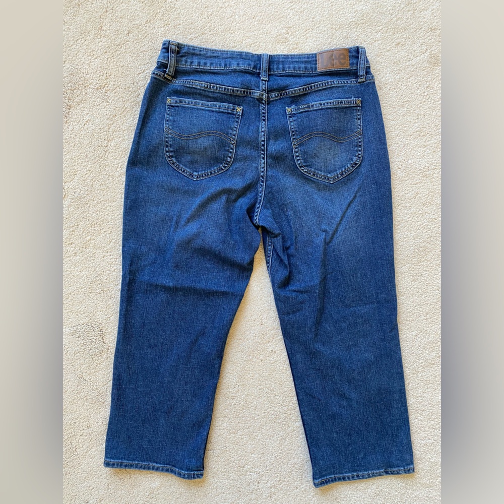 LEE Legendary Regular Fit Mid Rise Five-Pocket Stretch Denim Capri Jeans Size 12 - Picture 3 of 12